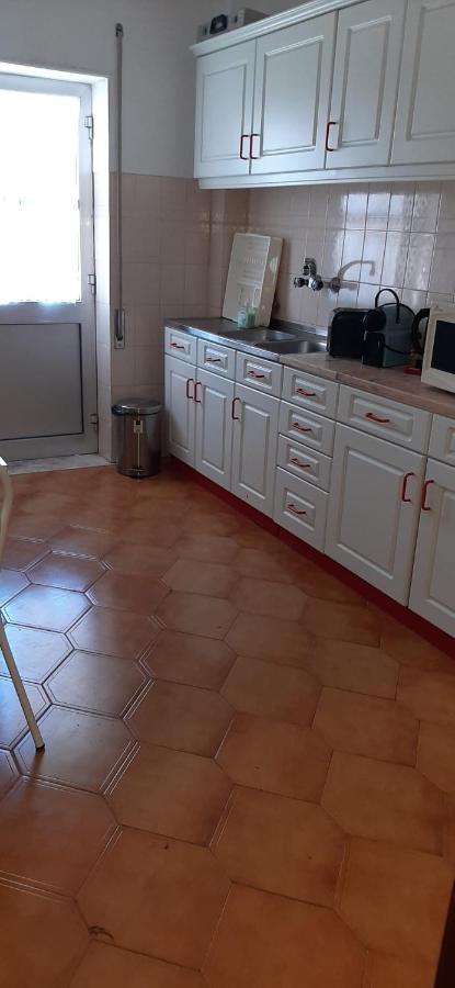 Apartamento Abril Gouveia  Ngoại thất bức ảnh